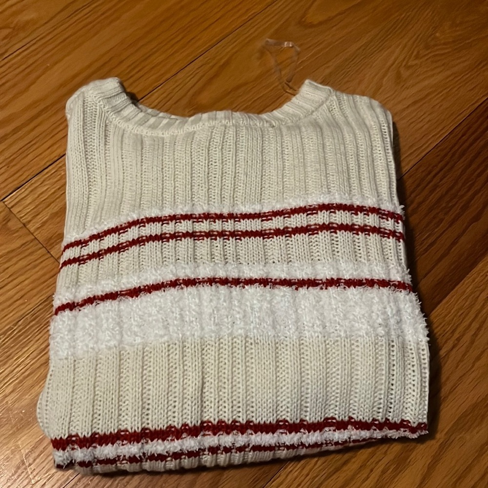 PacSun sweater